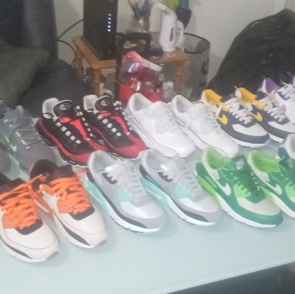 AirMax - Picture 2 of 13